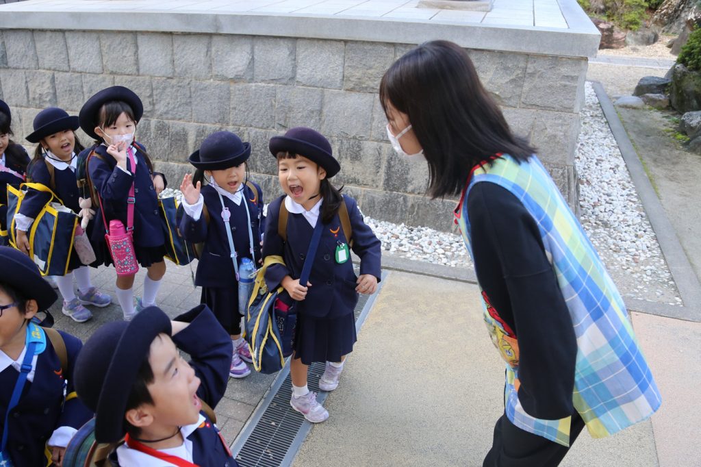 園の一日 | 学校法人余合学園 師勝幼稚園